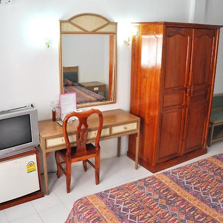 פאטאיה Highfive Guest House חדר תמונה